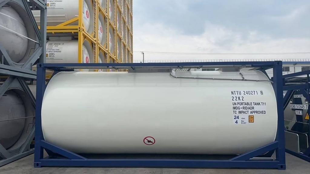 Танк-контейнер тип Т11 объём 24м3 для перевозки жидких удобрений, новый. — фото 2
