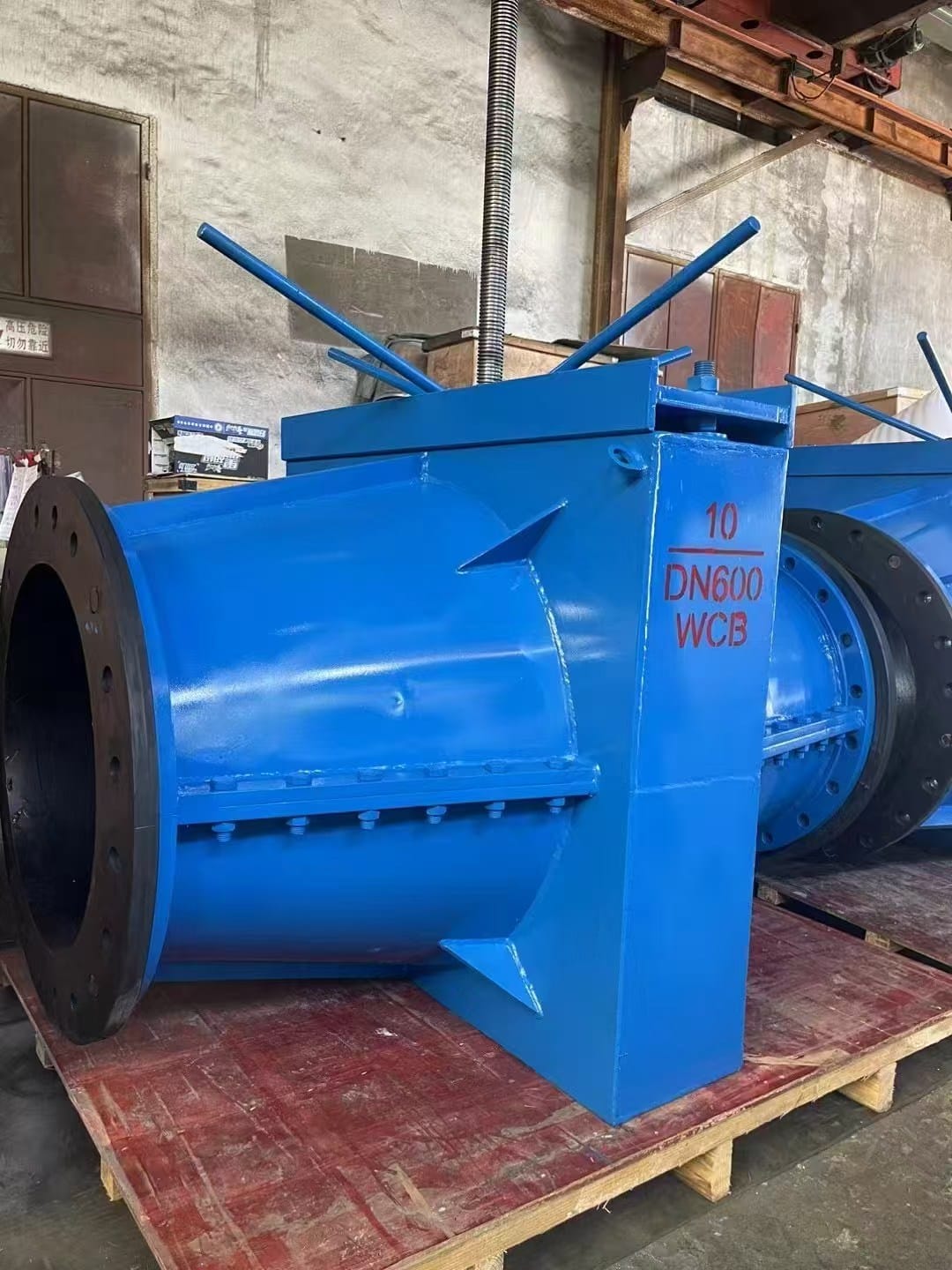 Шланговая задвижка стальная с редуктором Ру10 Ду500 Китай — фото 2