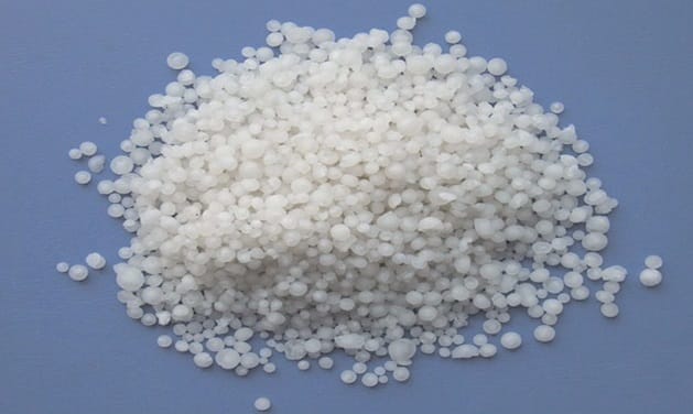 Едкий натр ( NaOH)