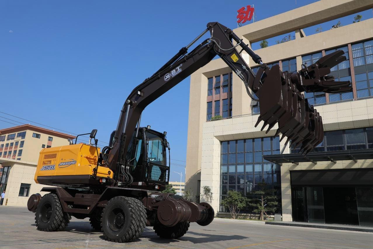 Экскаватор на комбинированном ходу — фото 3