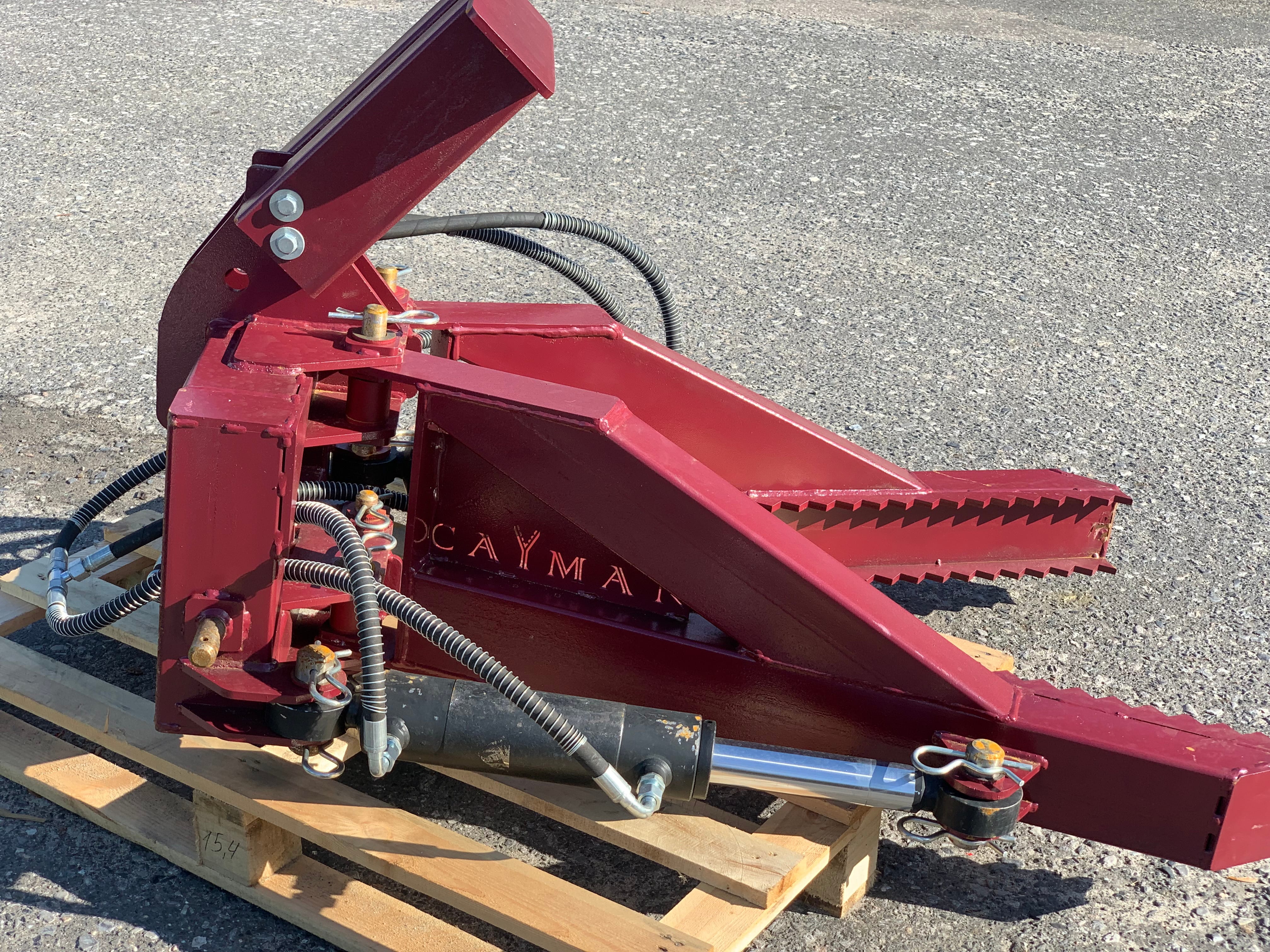 Корчеватель пней деревьев CAYMAN на МТЗ