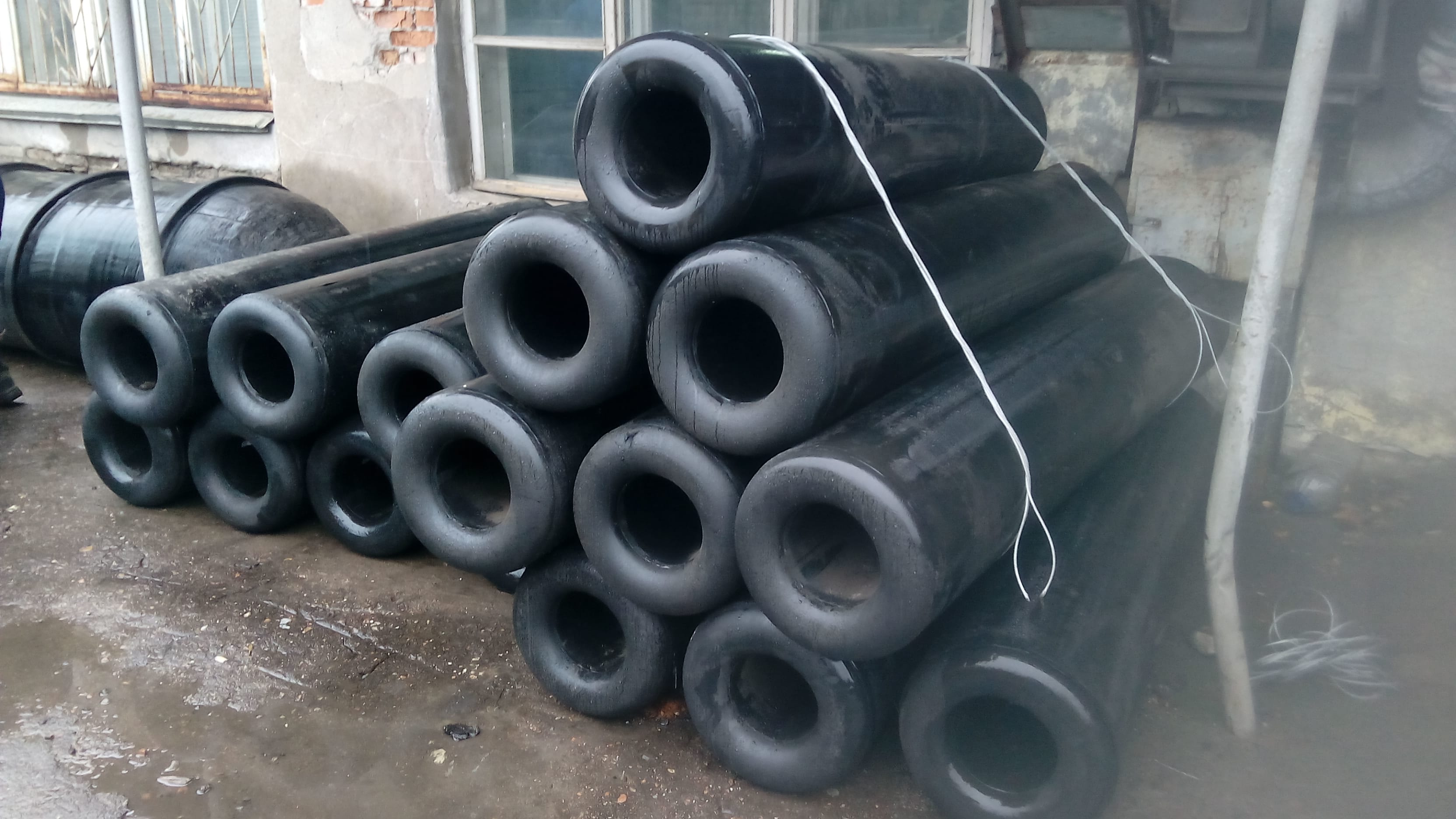 Отбойные причальные приспособления