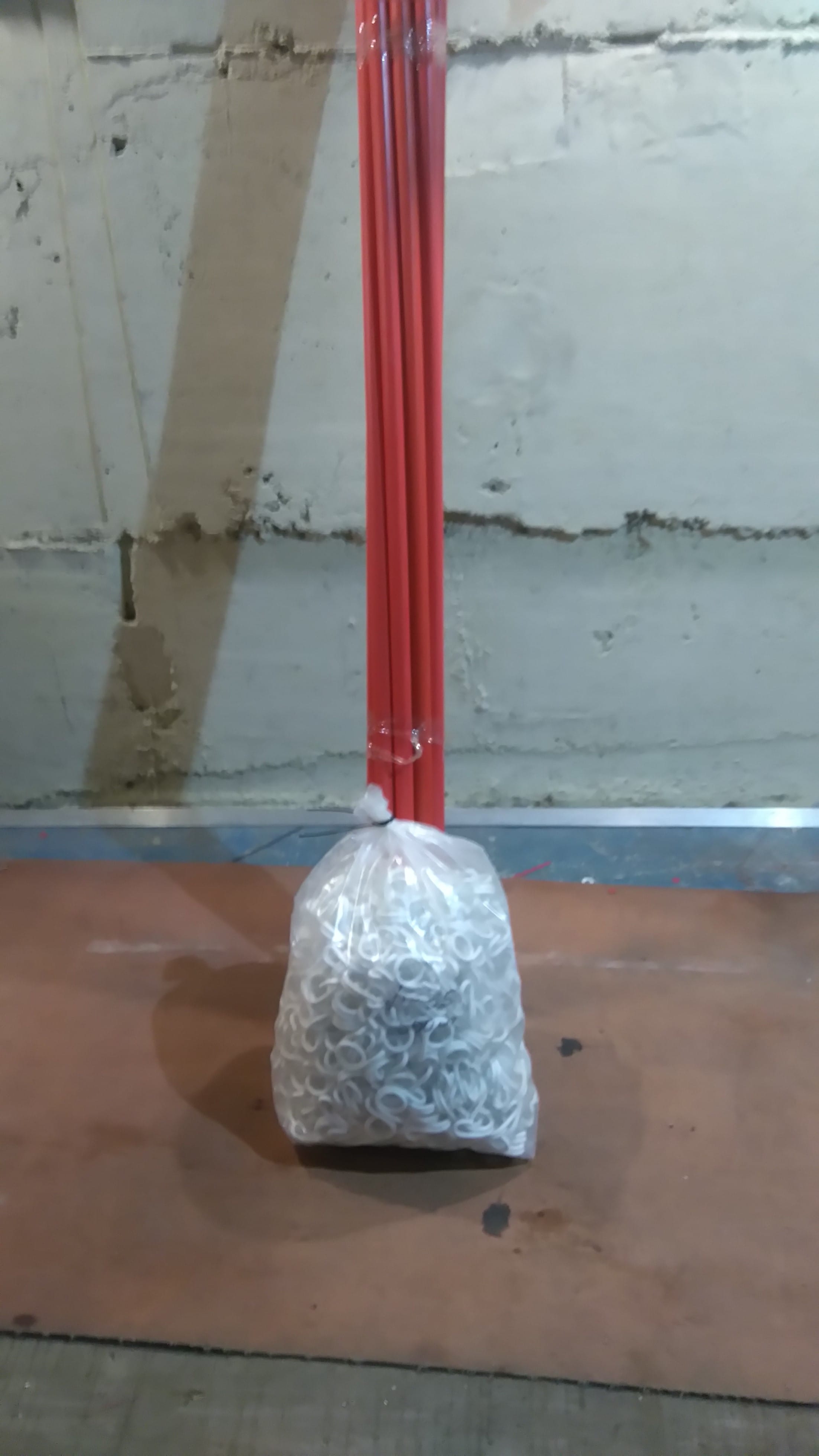 Cтойки для сеток 35мм стенка 3мм, с 3-мя крючками 20шт. (за наличные) Доставка по России — фото 2