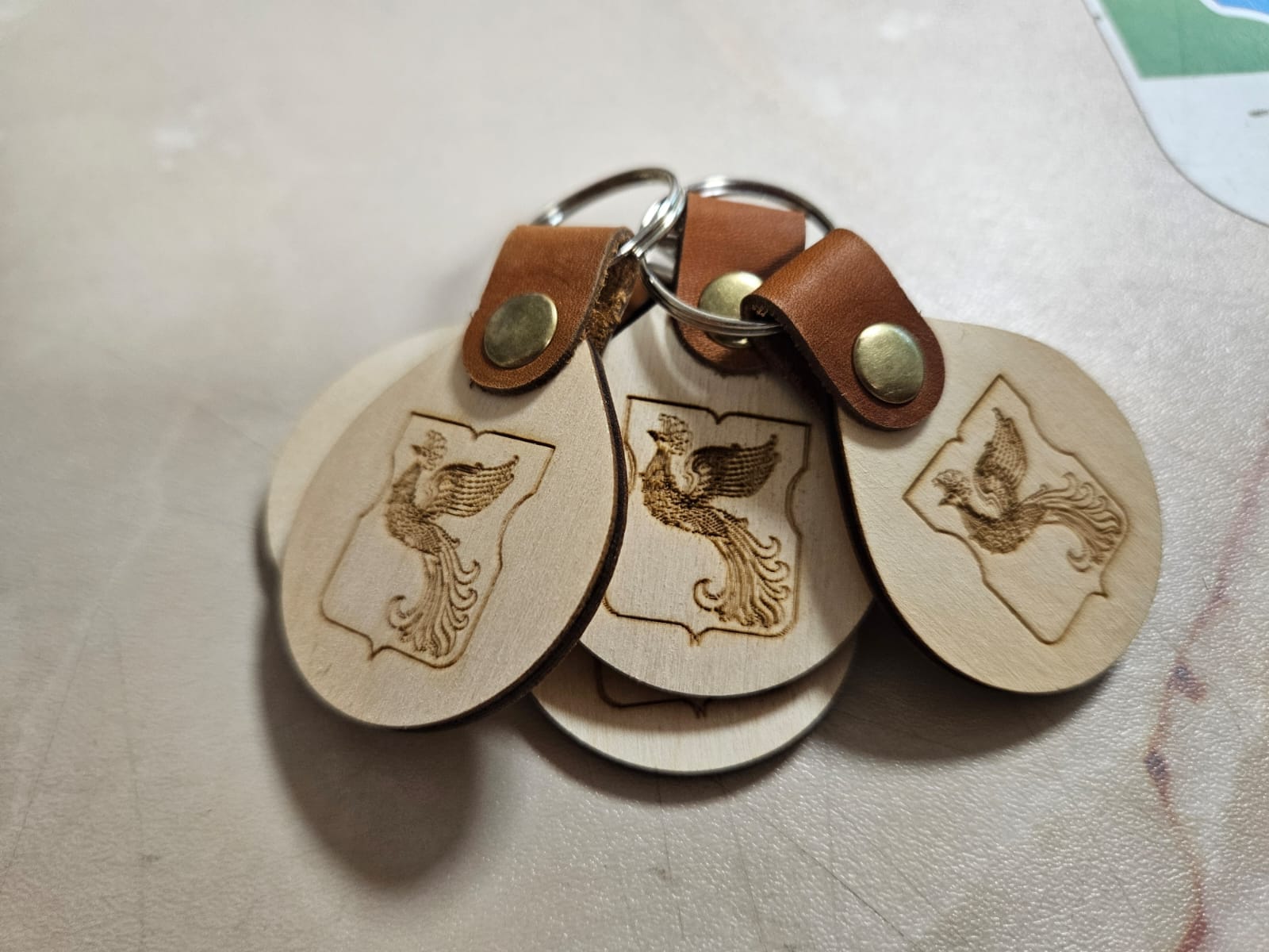 Типография ЮВАО +7(495)5054743 СВАО +7(495)7403558 Печать на одежде. Широкоформатная и УФ печать. Рекламные конструкции: Стенды. Вывески. Указатели. Баннеры. Наклейки. Таблички. Щтендеры — фото 33