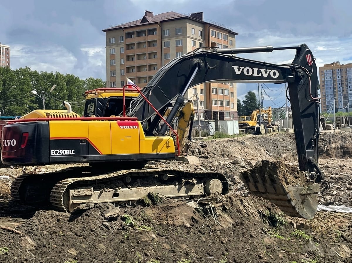 Гусеничный экскаватор Volvo 290, 2012 г, макс опции, х3 шт. — фото 2