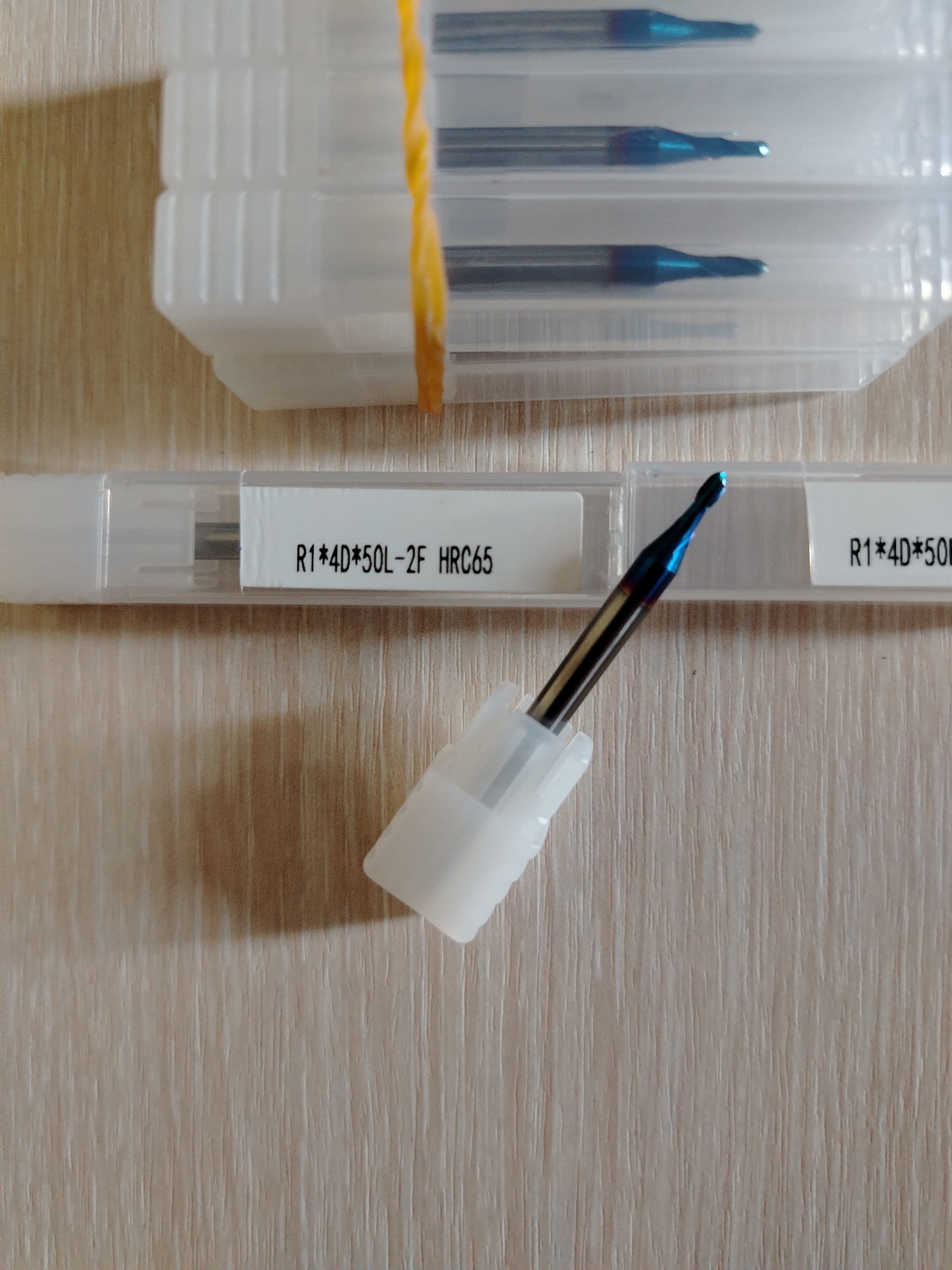 Фреза концевая радиусная R1*4*4D*50L*2F HRC65 — фото 2