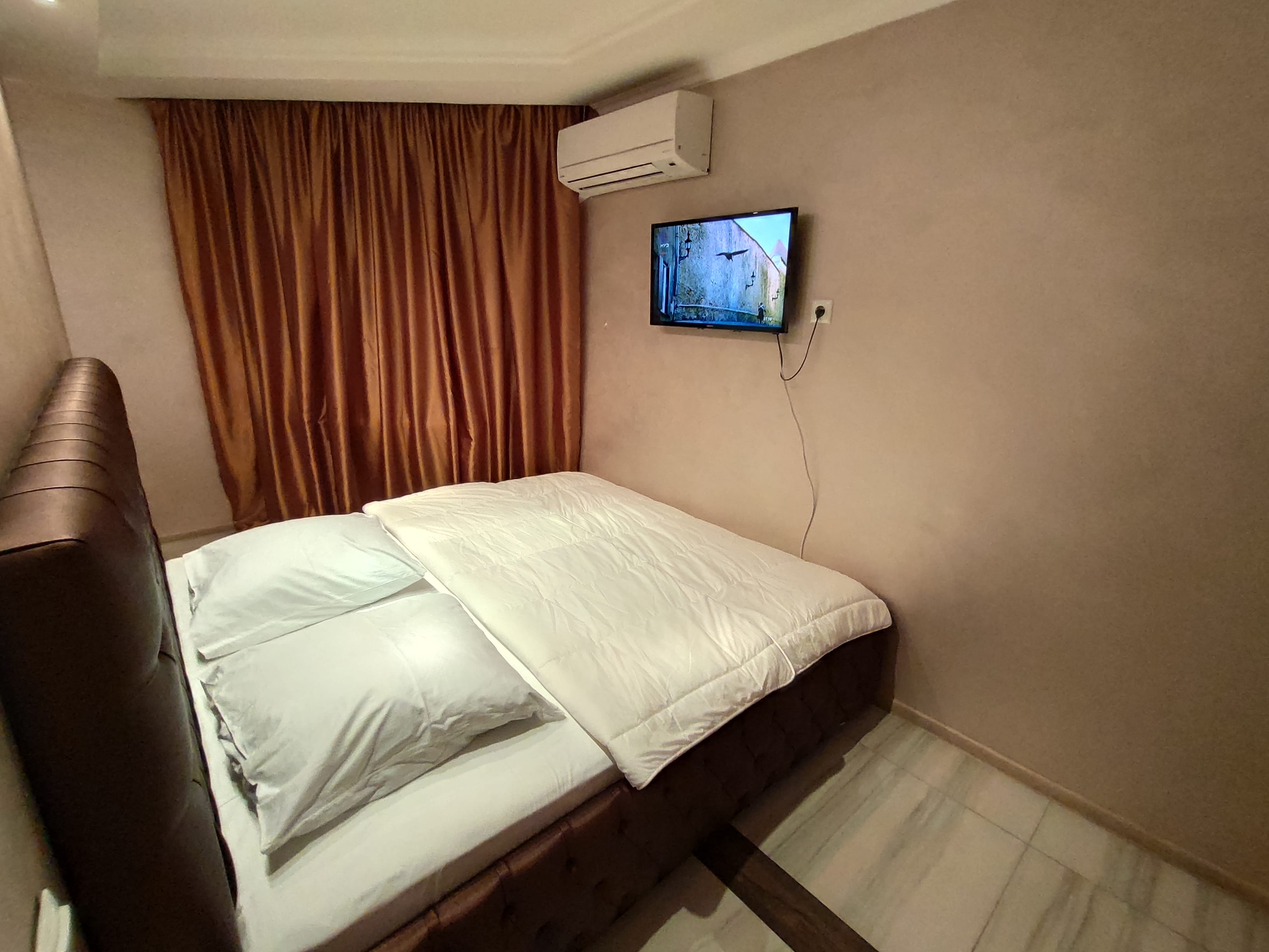 Роскошная двухкомнатная квартира-студия класса люкс c джакузи Николая Панова 50 — фото 14