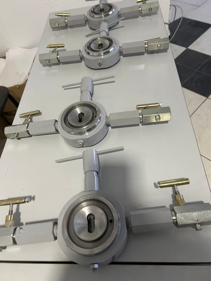 Штуцер регулируемый фланцевый ШРФ-20 укомплектованный вентилям — фото 2