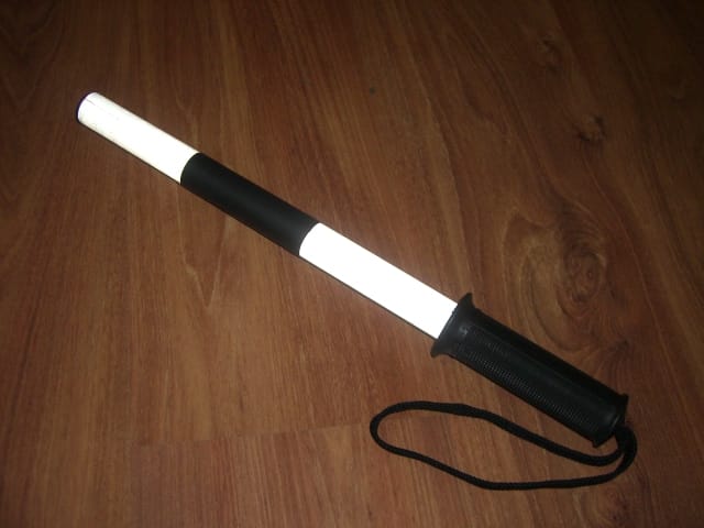 Жезл регулировщика пластиковый световозвращающий ЖР-11Г-01рез