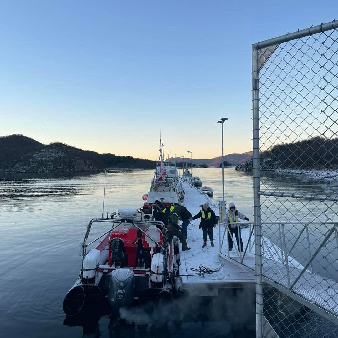 "Работа и вакансии" мужчинам на судне-краболове в Норвегии