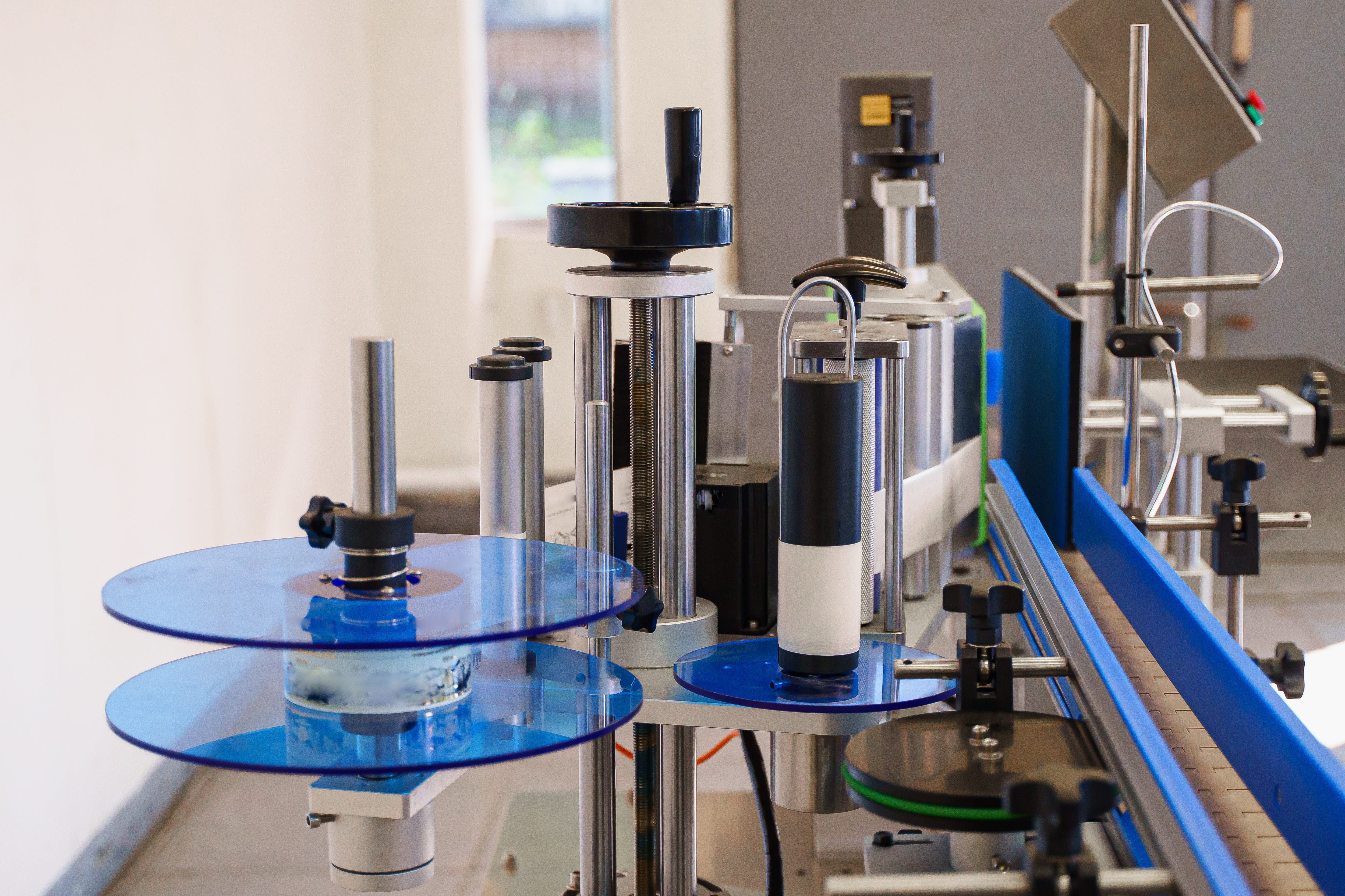 Автоматический этикетировщик ЭМ05.04 3500 ед/час — фото 3