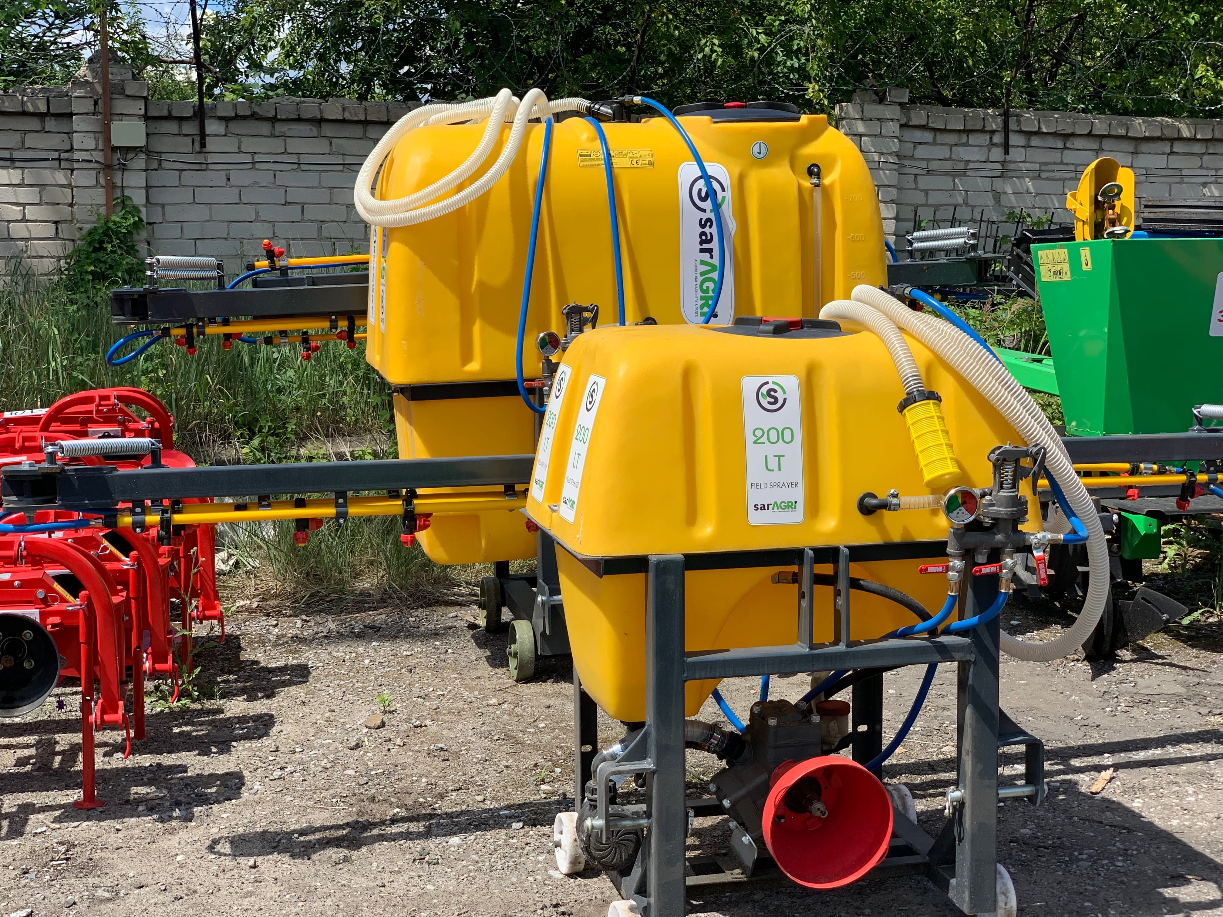 Опрыскиватель полевой навесной Турция 200л-800л