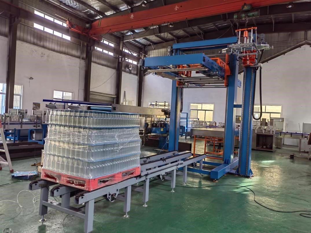 Автоматическое оборудование для линии выдува и розлива  воды в стеклянную тару, объемом 0,2-2,0 л, до 8500 бч — фото 9