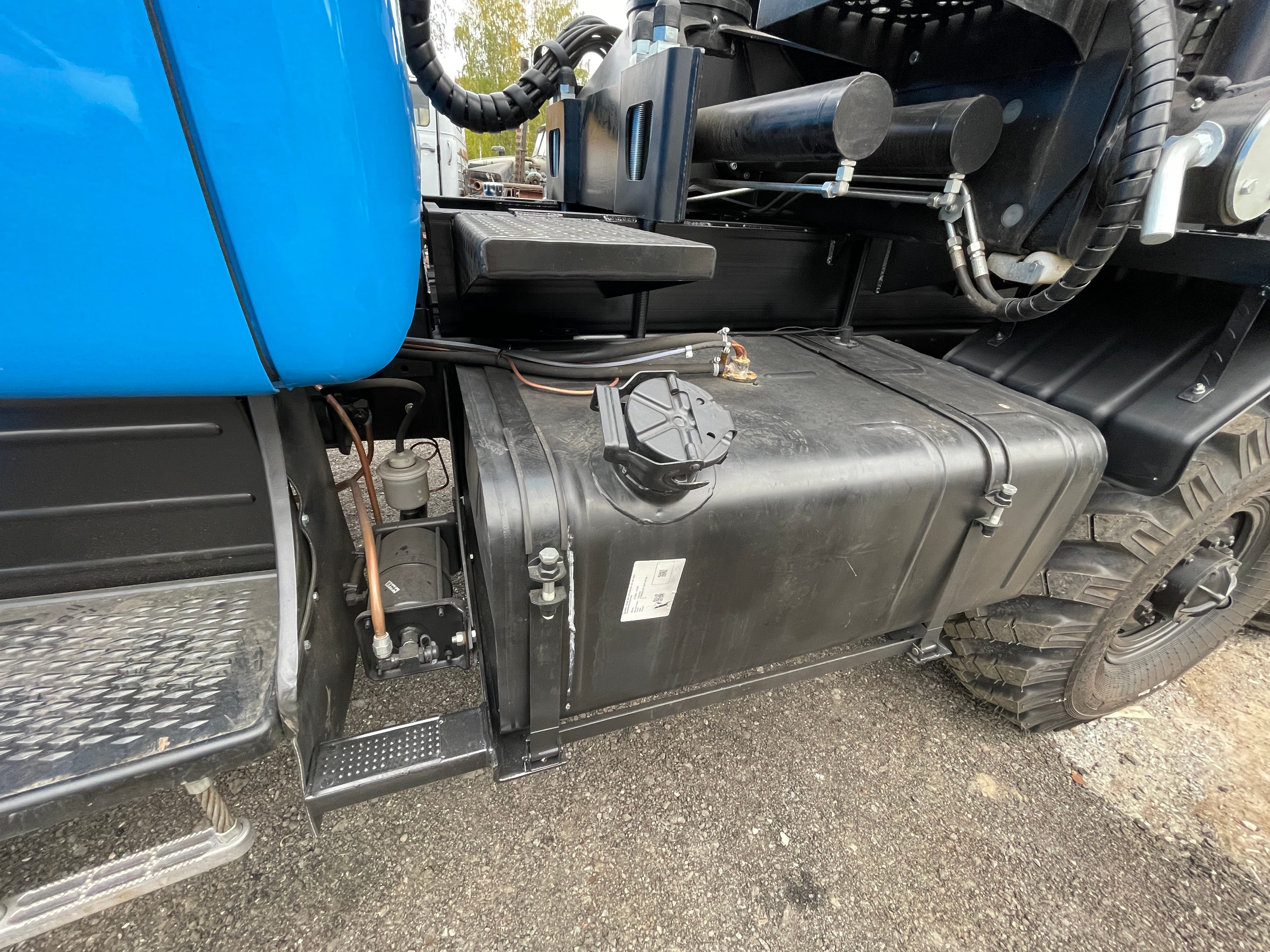 Лесовоз Урал 5557 капремонт 2025 с кму Велмаш 10-74 Лизинг — фото 3