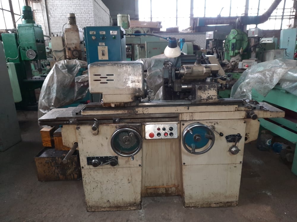 Круглошлифовальный универсальный станок 3Б12