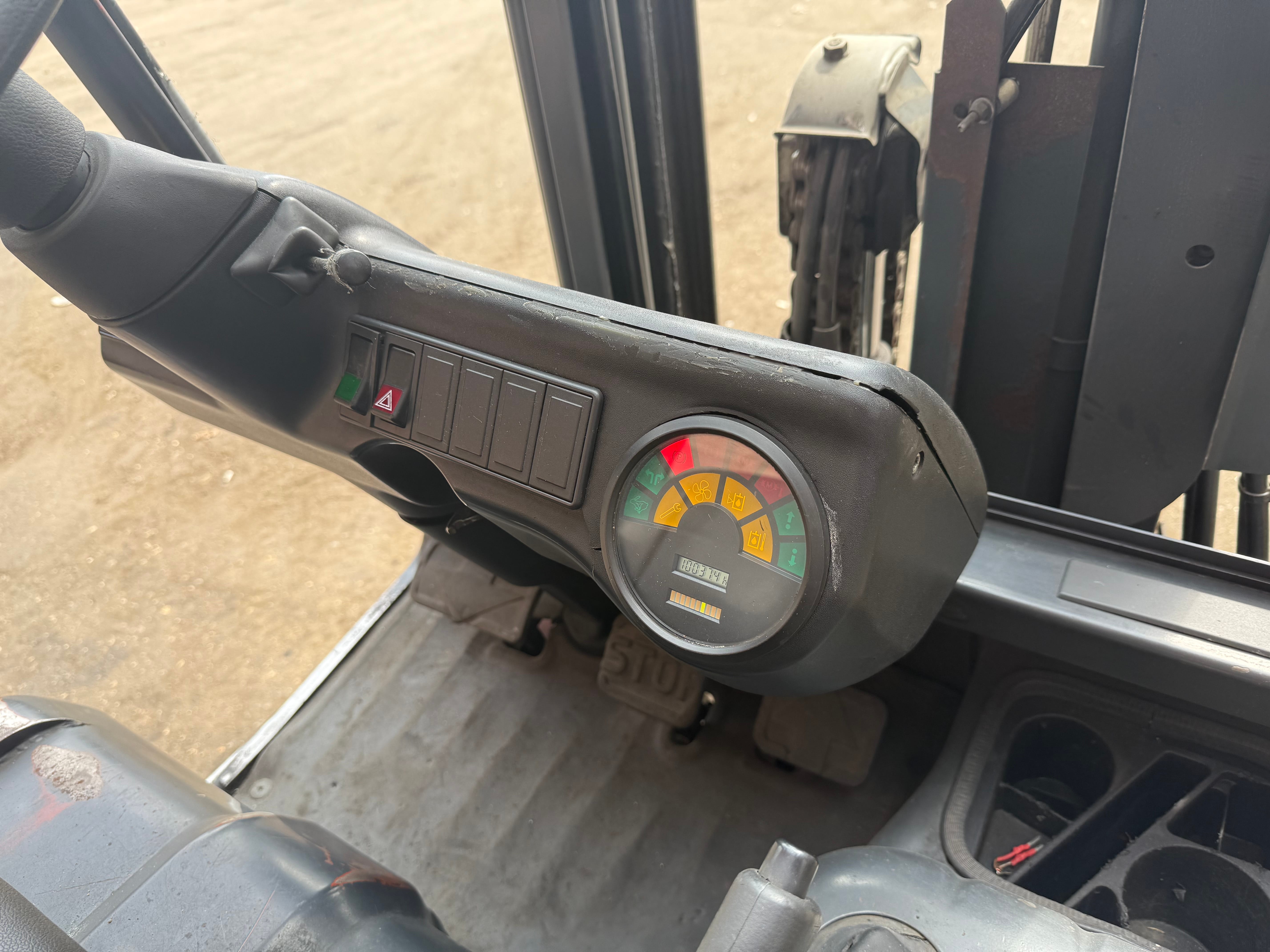 Вилочный электропогрузчик Linde E18P-02 — фото 5