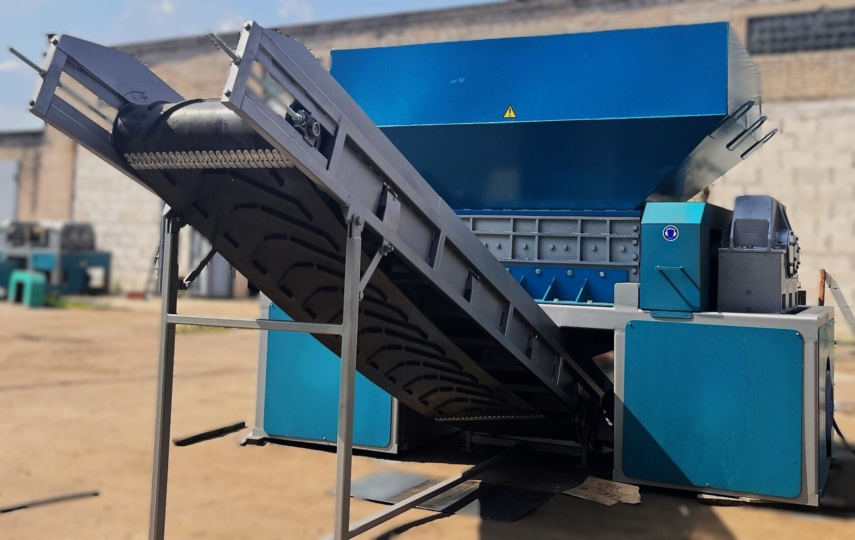 Двухвальный промышленный шредер до 10тн/ч