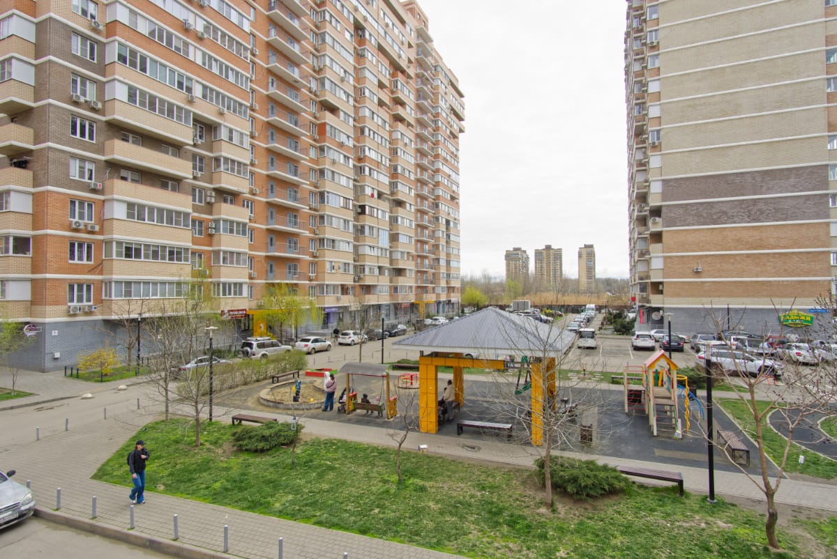 Современная студия с ремонтом в развитом районе Краснодара — фото 5