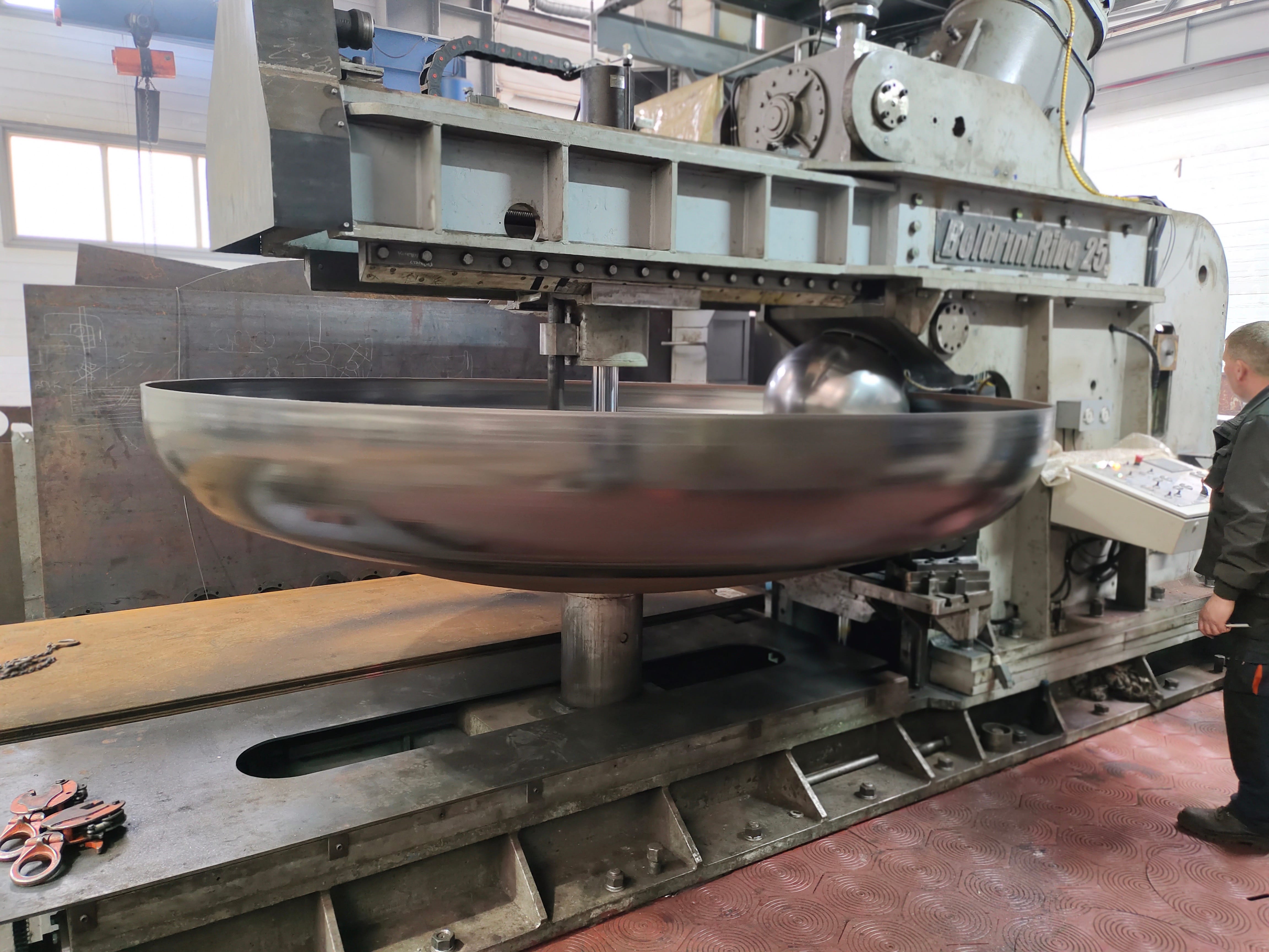 Днище эллиптическое 550х3 Aisi 316L