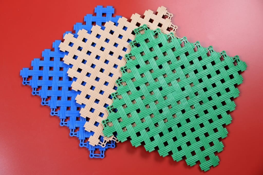 Сборное покрытие для мягкого пола сеточкой в бассейне или аквапарке — фото 4