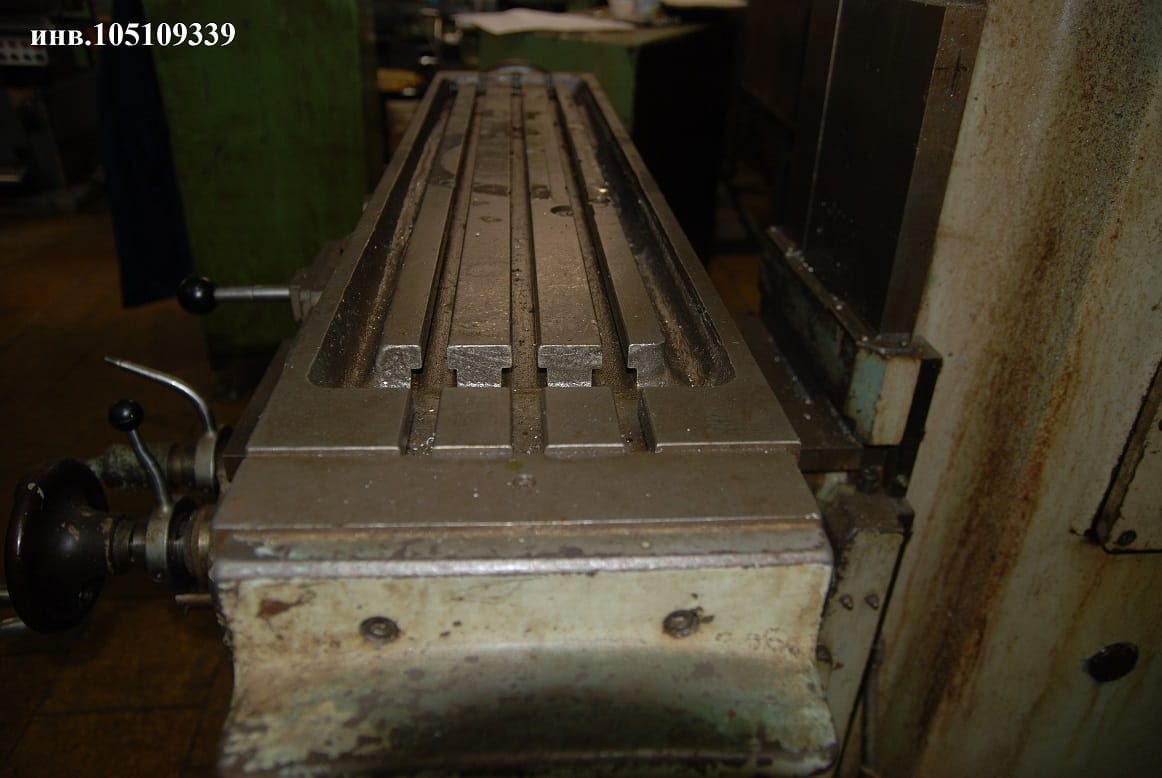 Вертикально-фрезерный станок 6Р11 1981 г.в. — фото 5