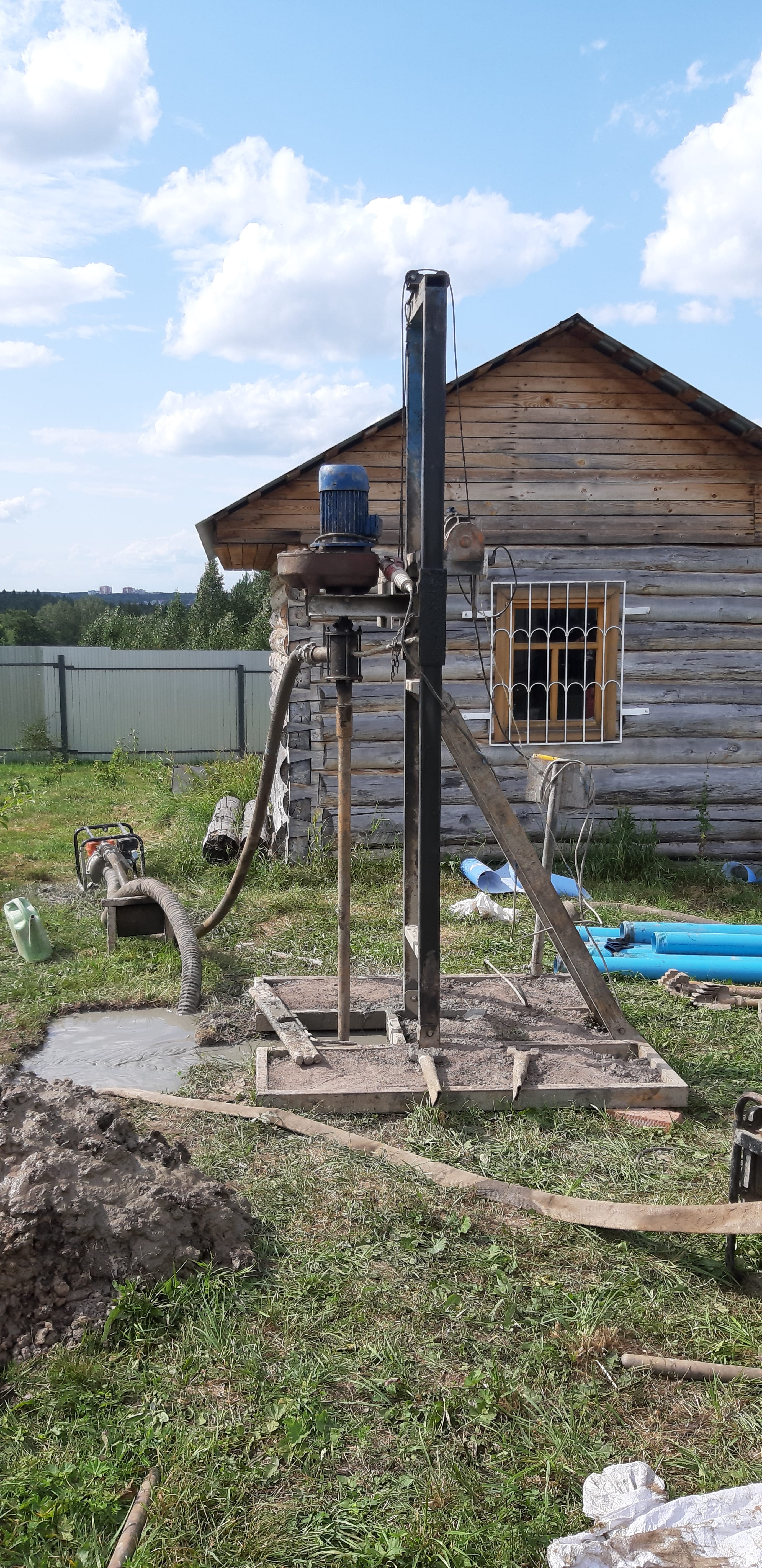 Бурение артезианских скважин на воду.  Бурение малогабаритной установкой. — фото 2