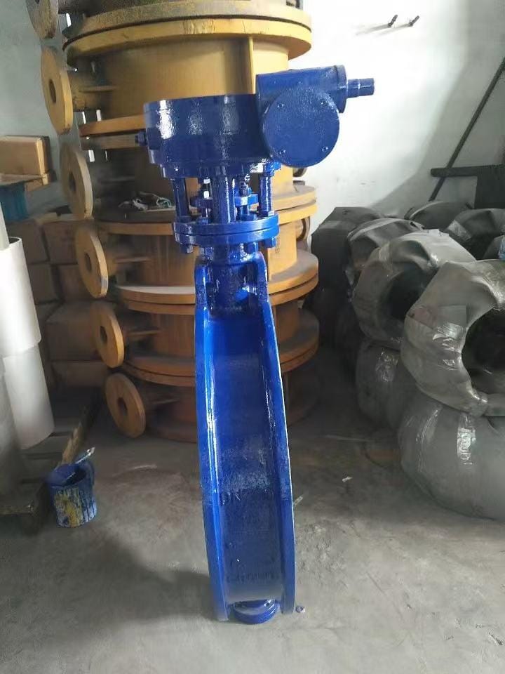 Затвор дисковый поворотный трехэксцентриковый межфланцевый стальной ру10 ду250 с редуктором