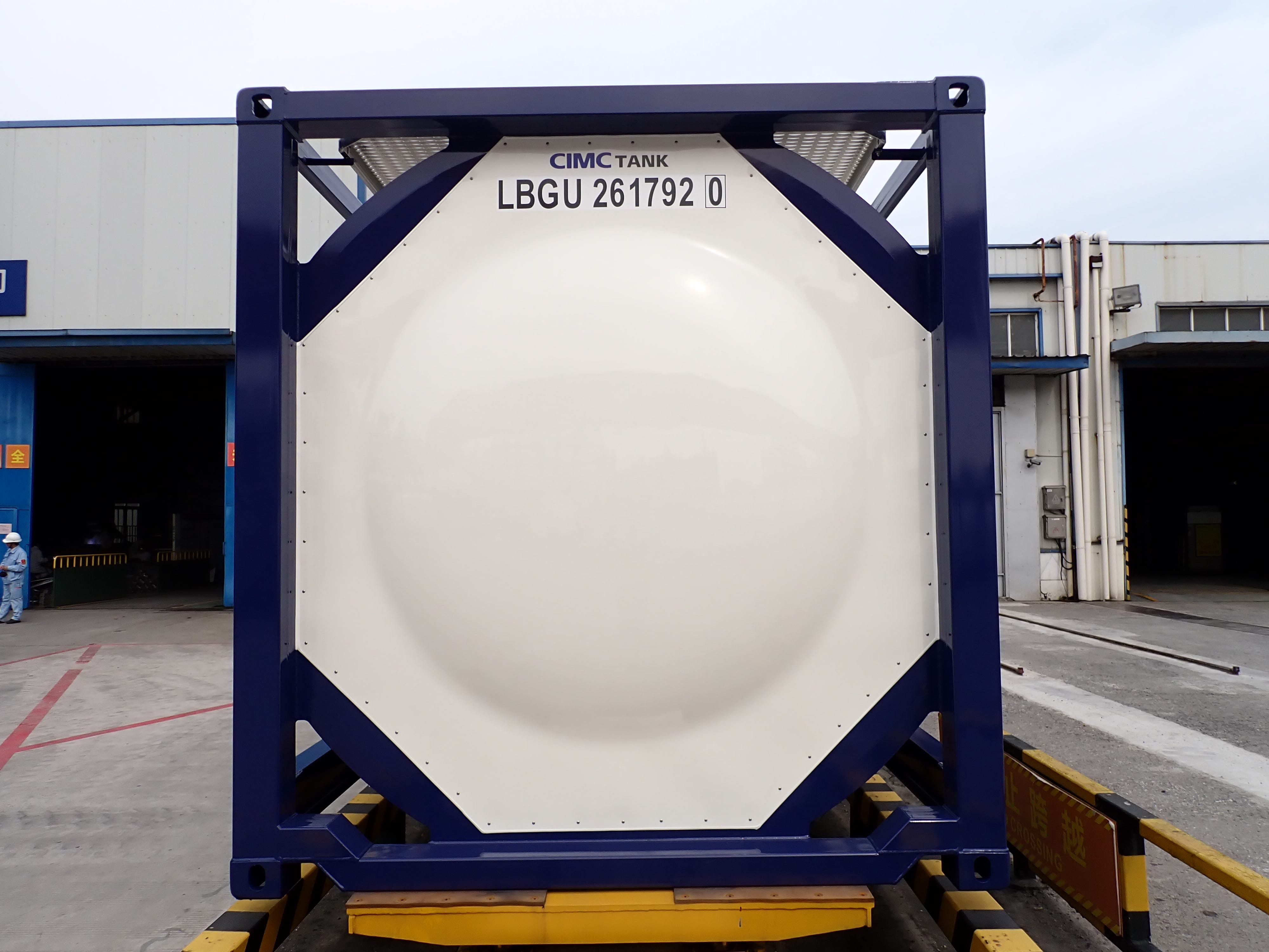 Танк-контейнер новый — фото 3