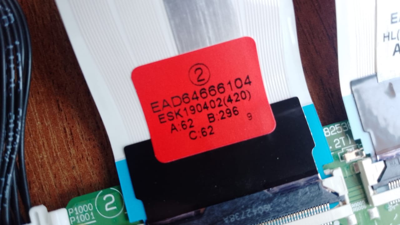Запчасти от телевизора LG 43UM7300PLB — фото 4