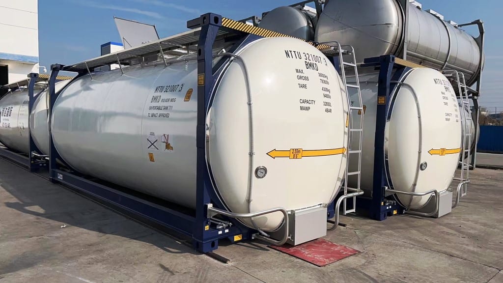 Контейнер-цистерна модели UN Т11 32К SWAP с утеплителем и пароподогревом — фото 4