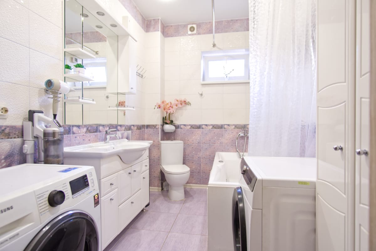 Двухэтажный дом с ремонтом в п. Российский — фото 4