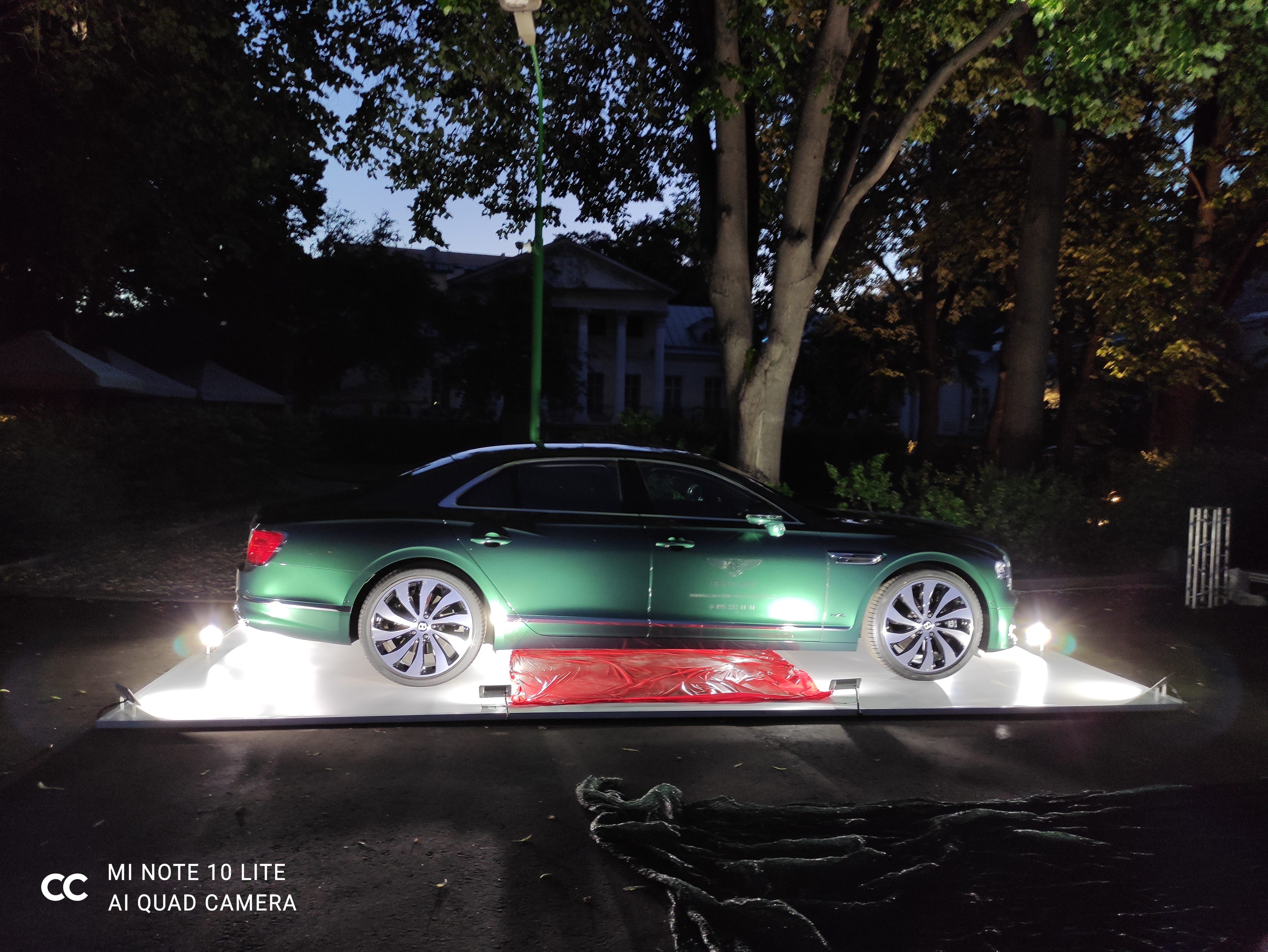 Аренда автомобильных подиумов — фото 4