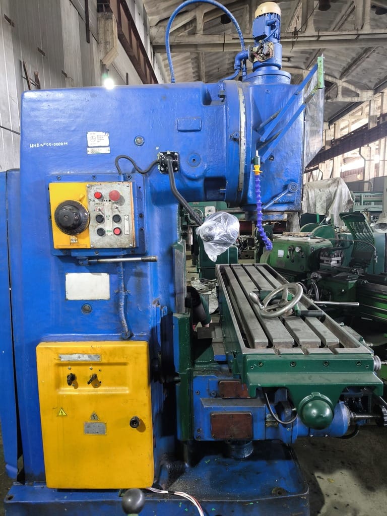 ВМ127 Станок вертикальный консольное-фрезерный продам — фото 6
