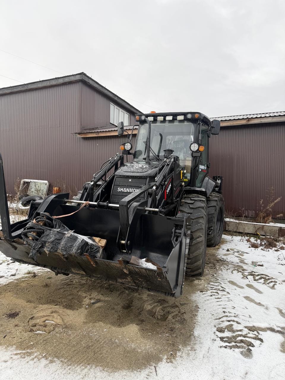 Экскаватор-погрузчик SHANMON 388H — фото 2