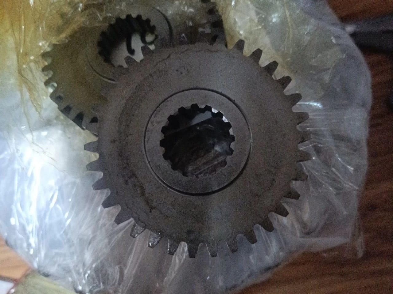 запчасти к редуктору бортового komatsu pc50uu2.С экцентриками.
