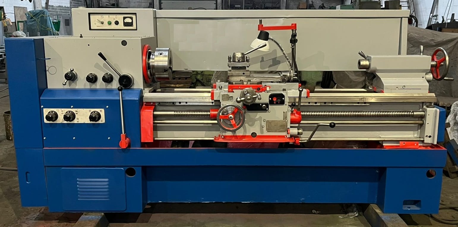 Токарно-винторезный станок 16К20