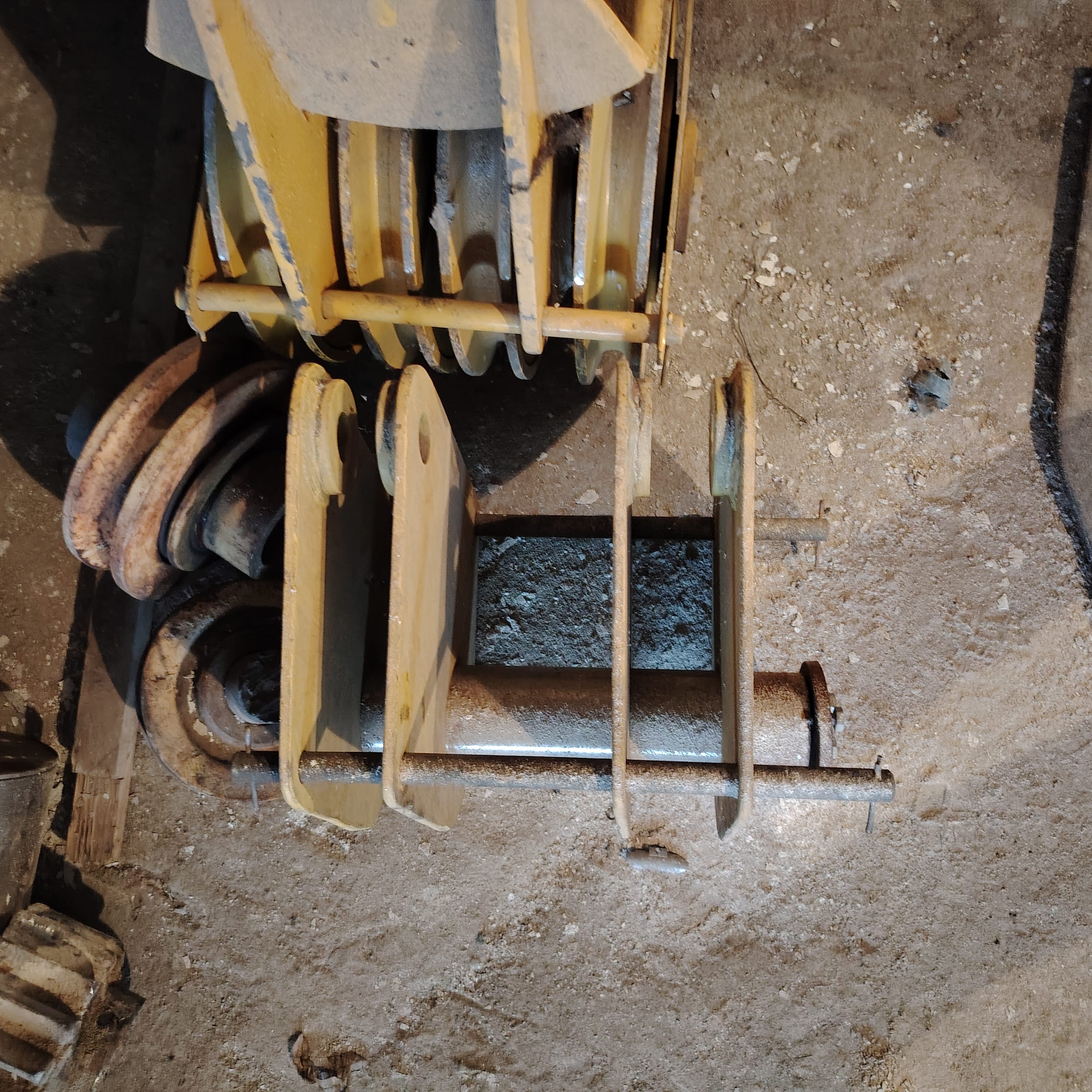 Запасные части к гусеничным кранам МКГ, РДК, ДЭК — фото 4