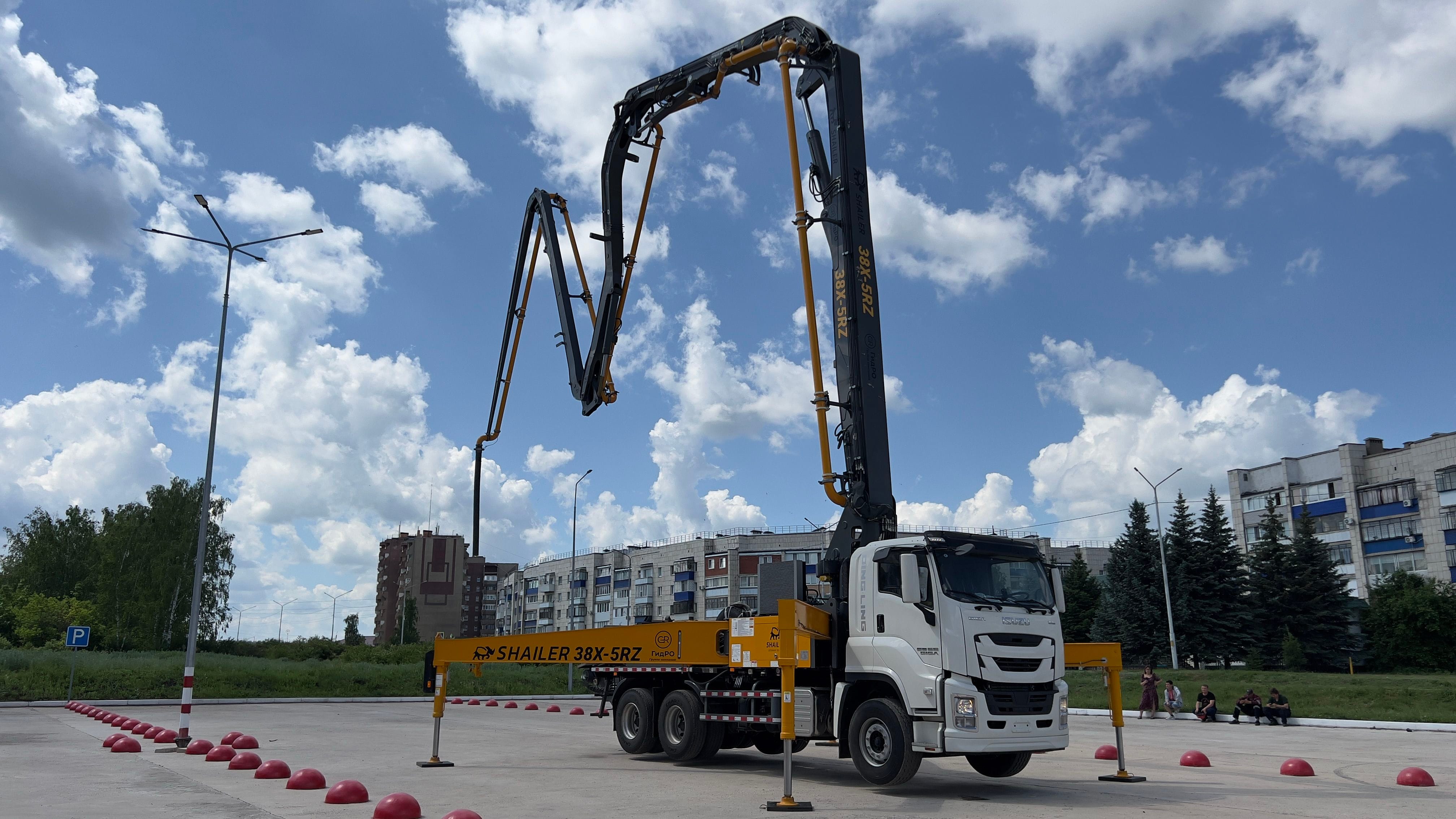 Автобетононасос SHAILER 38X-RZ на шасси ISUZU 6x4 — фото 4