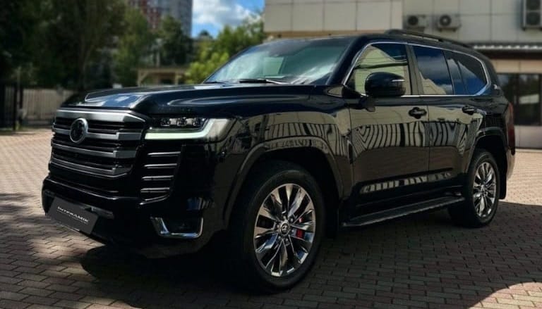 Бронированный Toyota Land Cruiser 300 (B6/В7)  2021 г.