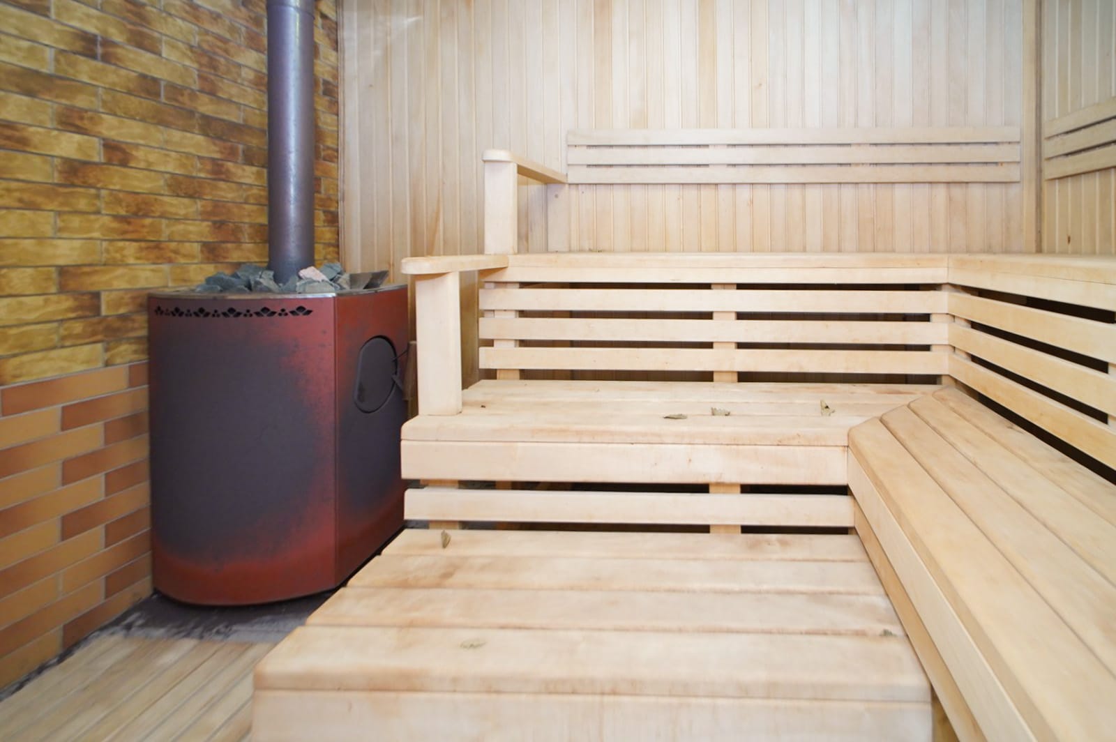 Большой дом с банным комплексом — фото 3