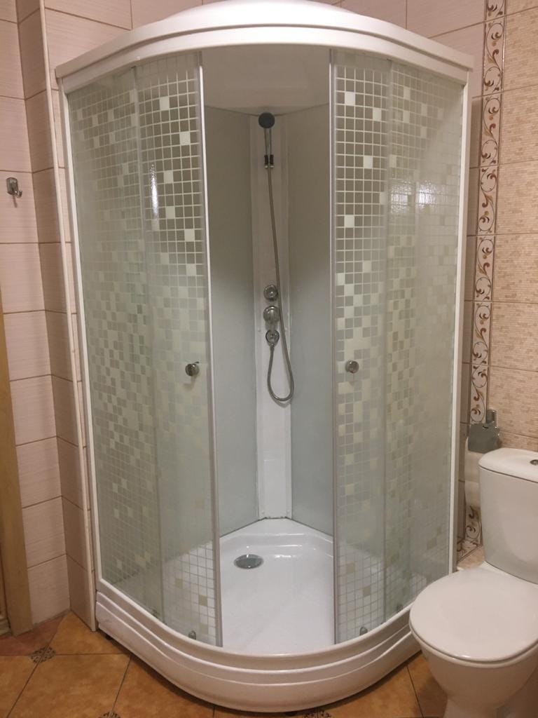 Сдам в аренду трехкомнатные апартаменты в Сочи в коттедже — фото 13