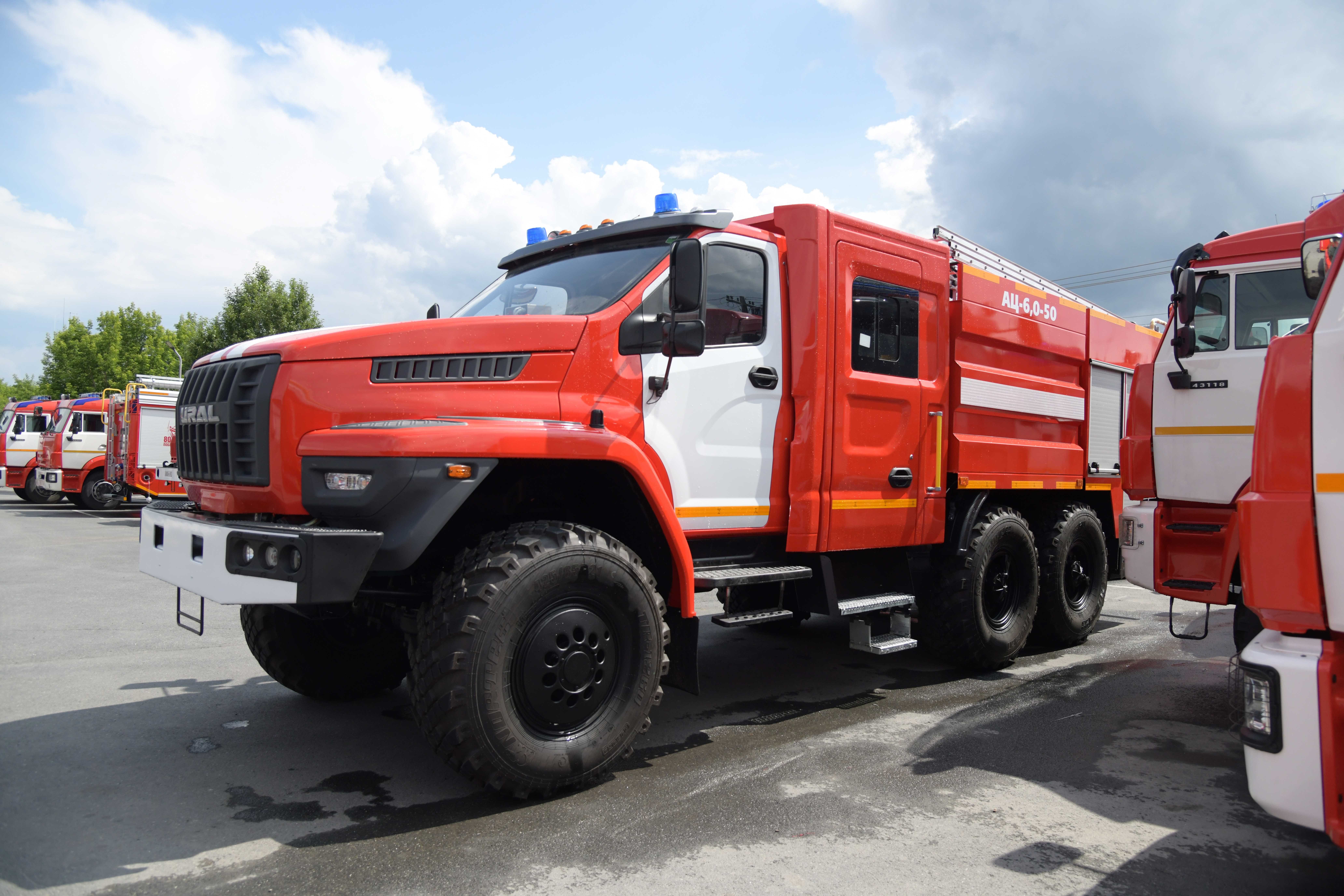 Автоцистерна пожарная ац 6,0-40 Урал Next