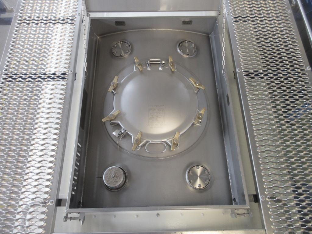 Танк-контейнер тип Т11 объём 24м3 для перевозки жидких реагентов, новый. — фото 4