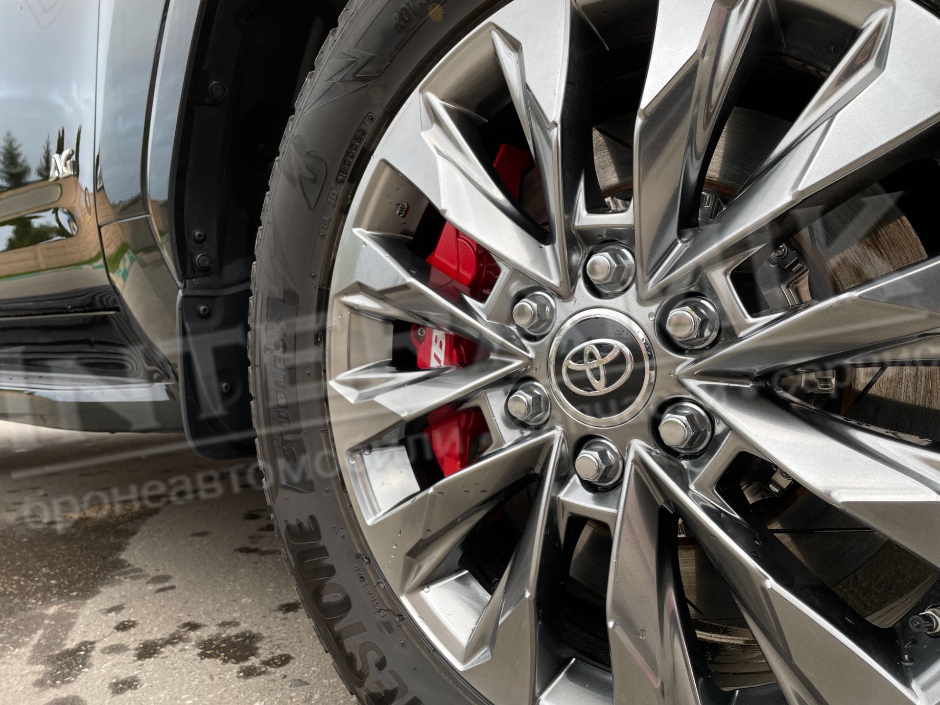 Бронированный Toyota Land Cruiser 300 (B6/B7) — фото 6