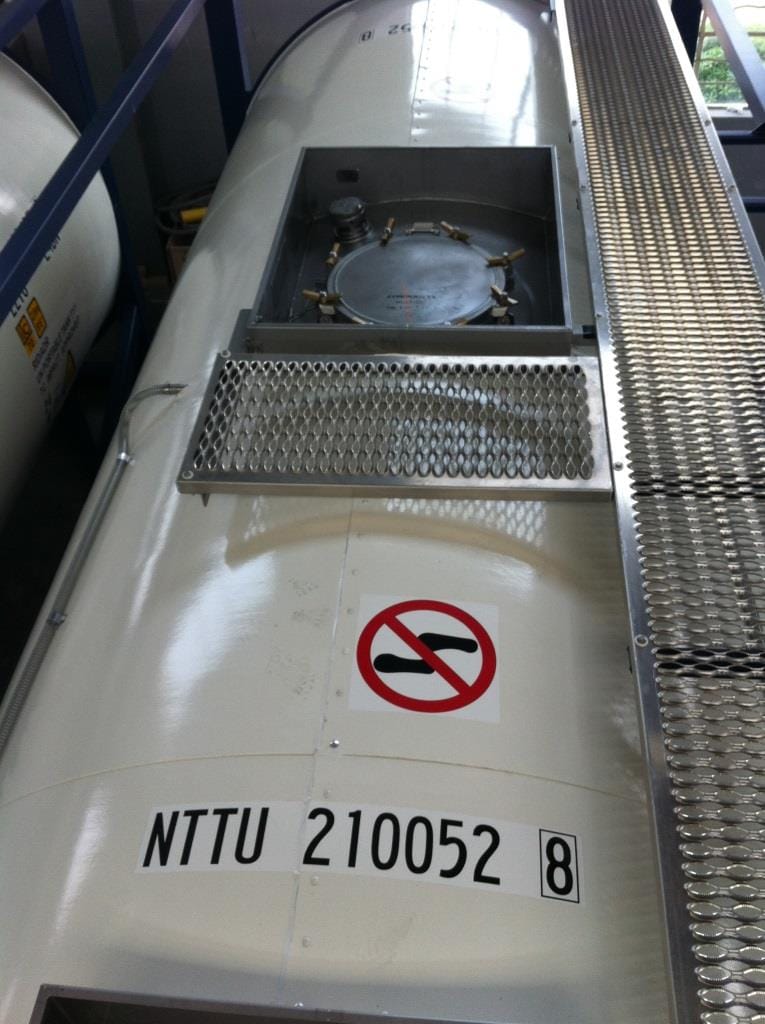 Танк-контейнер тип Т11 объём 18м3 для перевозки кислоты, новый. — фото 2