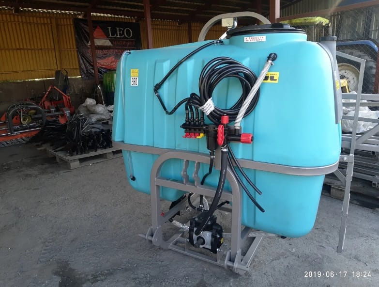 Опрыскиватель полевой навесной OGR 1000 литров (Россия)