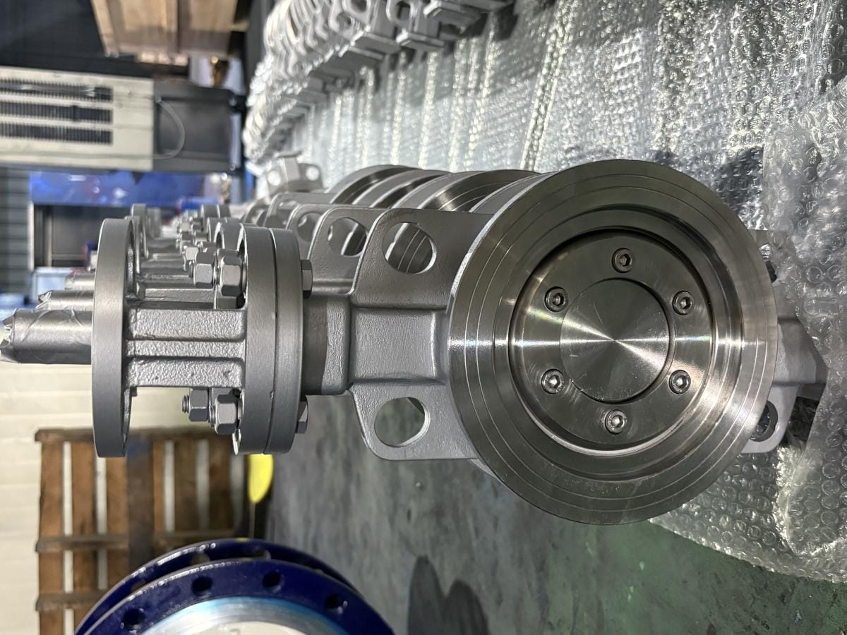 Затвор дисковый поворотный межфланцевый нержавеющий ру10 ду150