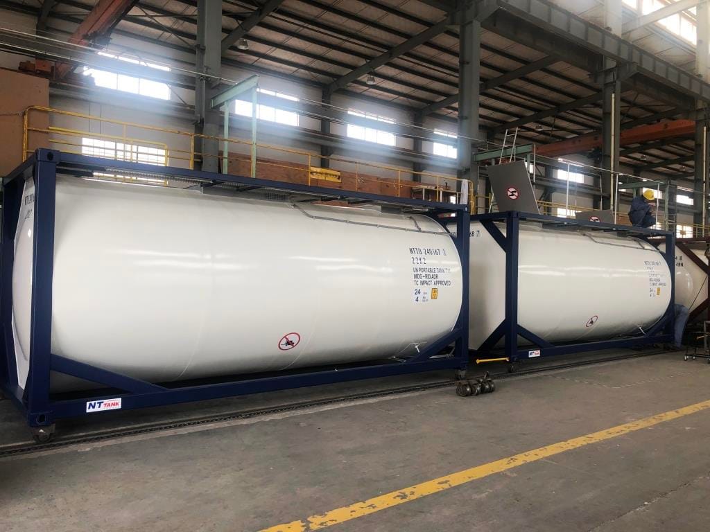 Танк-контейнер тип Т11 объём 25м3 для перевозки щелочных элементов, новый. — фото 3