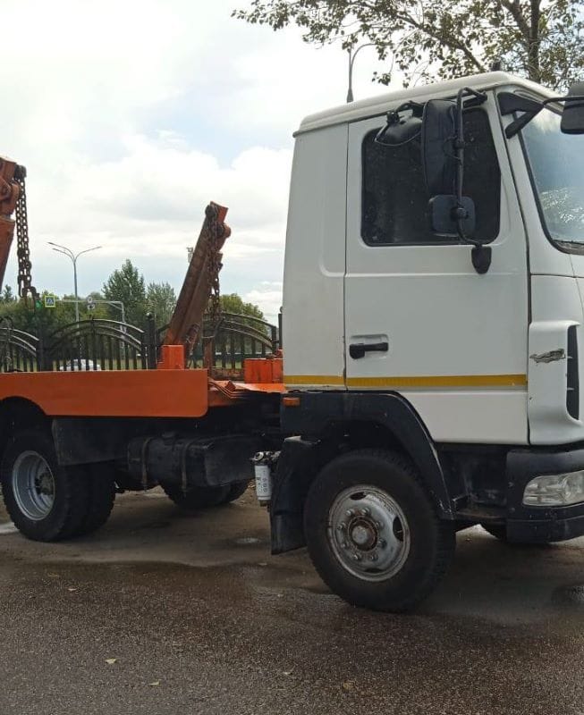 Вывоз мусора Газелью 9-14 м3, бункерами и мультилифтами оснащенными контейнером 8м3, 20м3, 27м3, есть Ломовоз 30 м3
