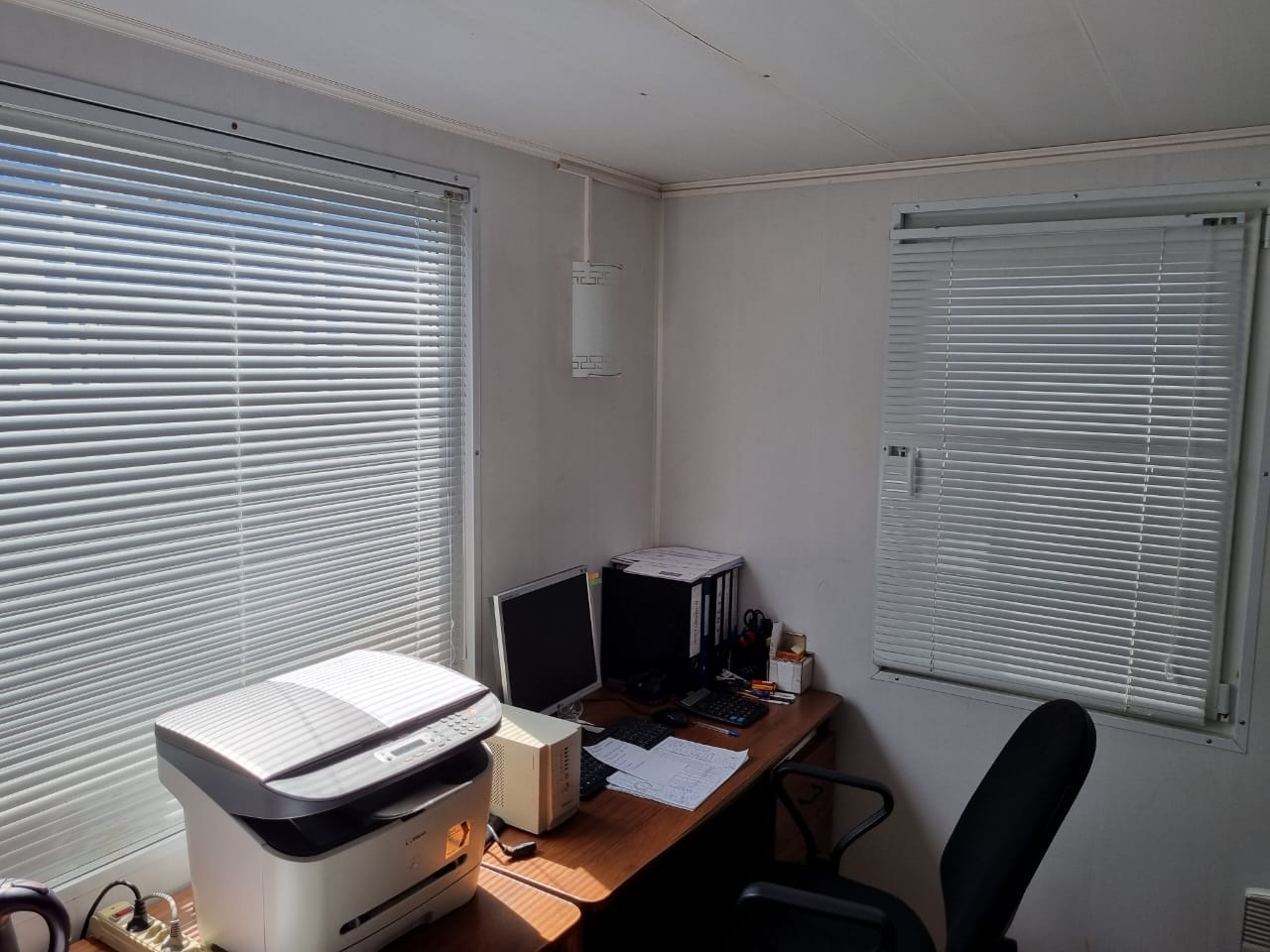 Офисная бытовка для охраны, 4х2,5м, сэндвич панели — фото 3